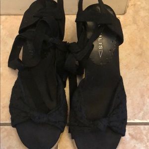 CHILIS SANDAL WITH LACE OR TIES